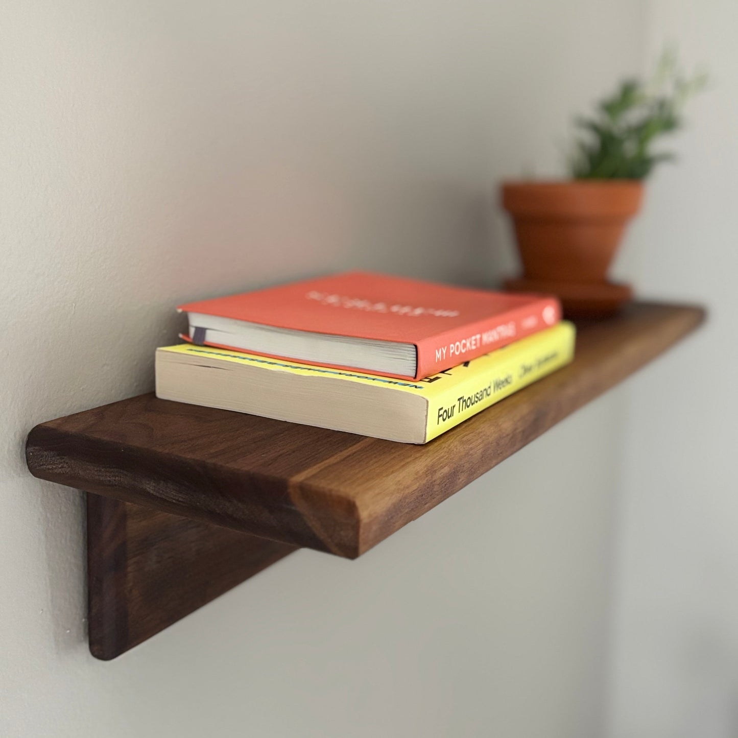 Lund Floating Shelf